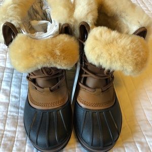 COPY - CROCS winter boots!